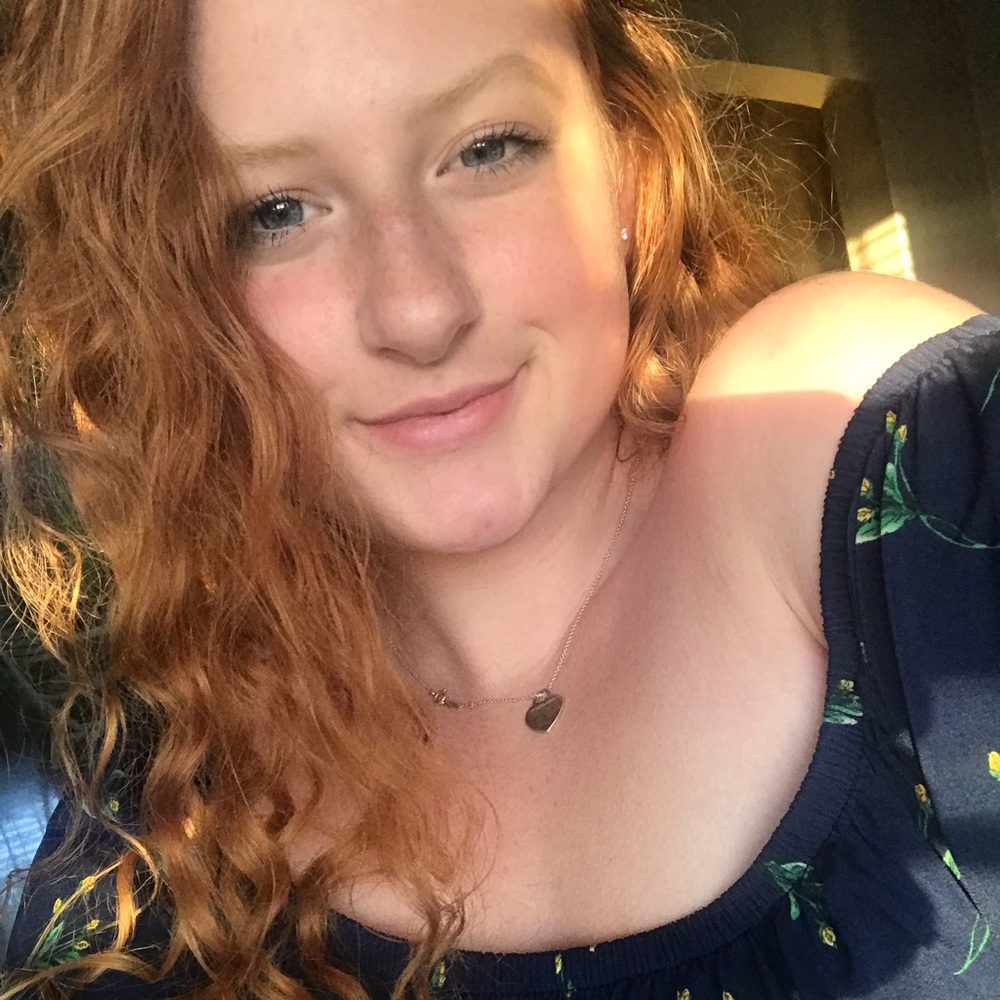 Meet your Posher, Carly